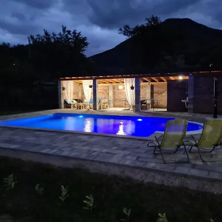Holiday home Faruk *