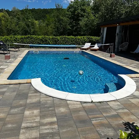 Faruk Hébergement de vacances