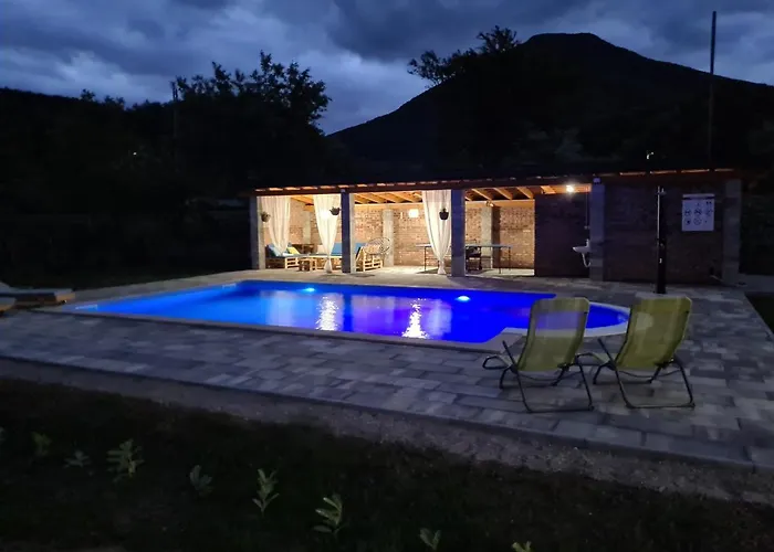 Hébergement de vacances Faruk *