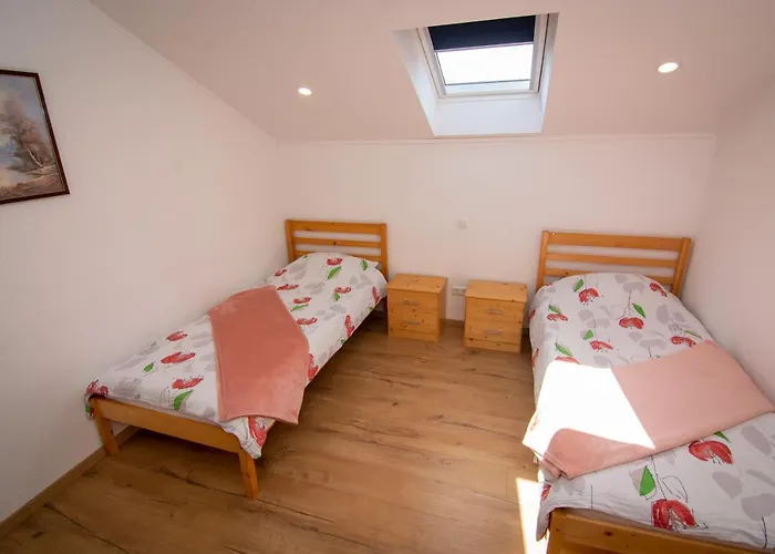 Faruk Hébergement de vacances