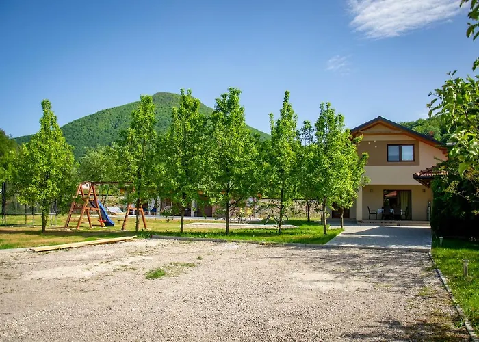 Faruk Prázdninový dům