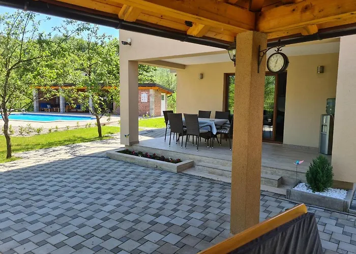 Faruk Prázdninový dům *