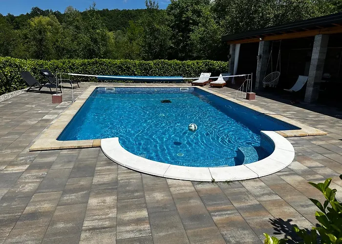 Faruk Hébergement de vacances